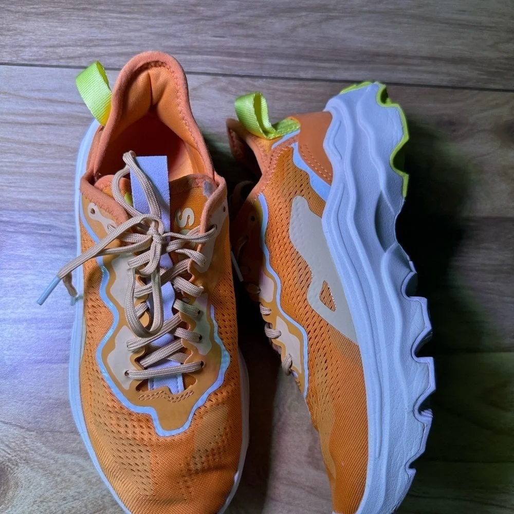 Sorel Vibrant Orange Footwear